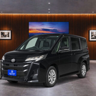 TOYOTA NOAH X